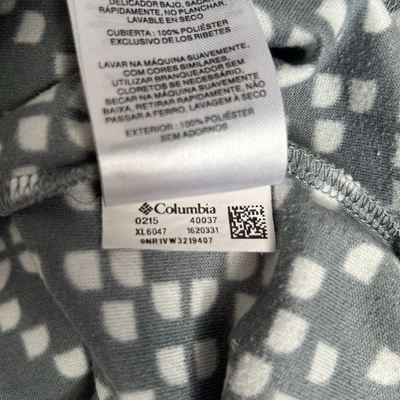 Columbia 1/4 Zip Gray/ White Patterened Lightweight Fleece Shirt - SZ: M - Picture 7 of 7